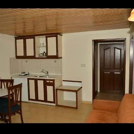 Azak Suit Otel Alanya