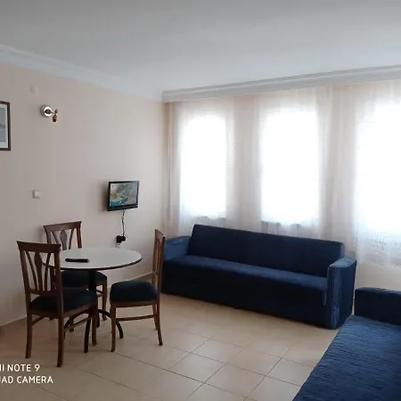 Azak Suit Otel *